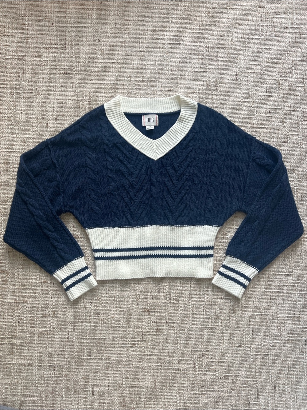 BDG Women's Navy and Cream V-Neck Cable Knit Sweater